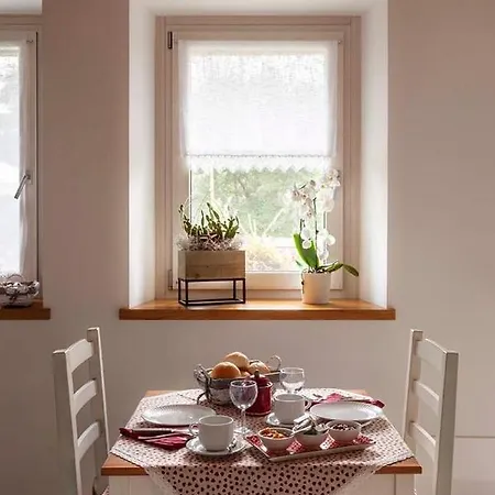 La Casa Di Elsa Bed & Breakfast 3*